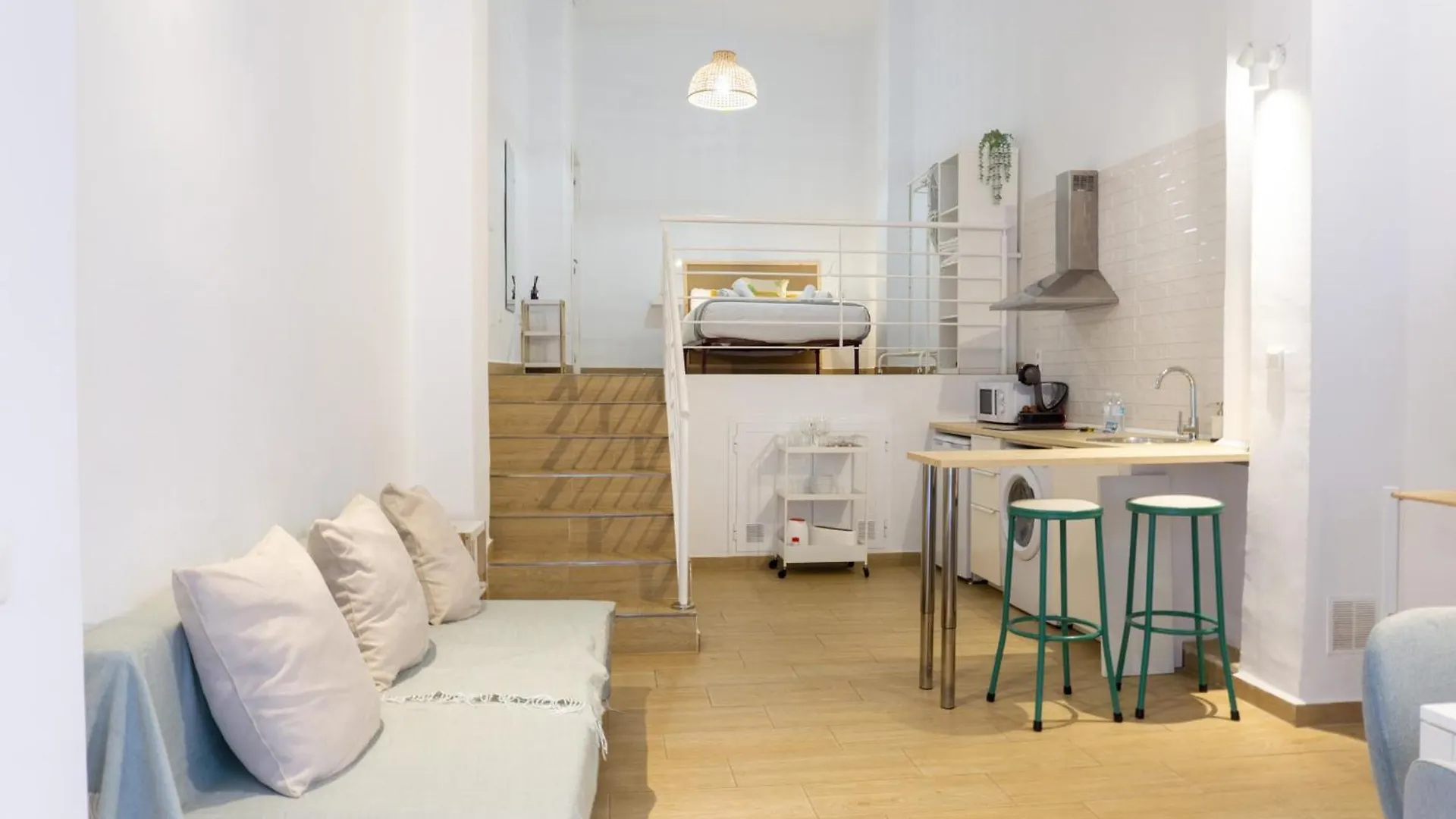 דירות מאלגה Cozy Loft Victoria